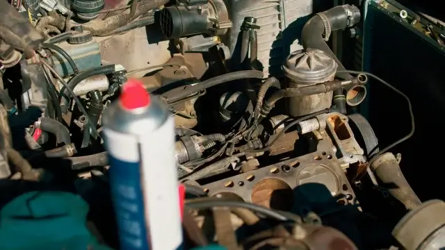 パーツクリーナーはゴキブリに効くか？