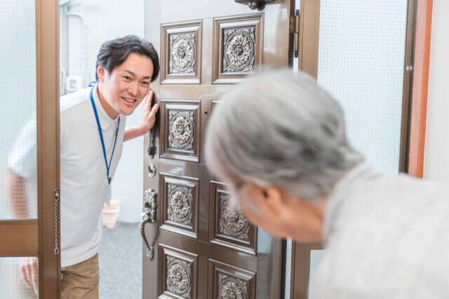 行政や自治体の支援を活用してゴミ屋敷を片付ける