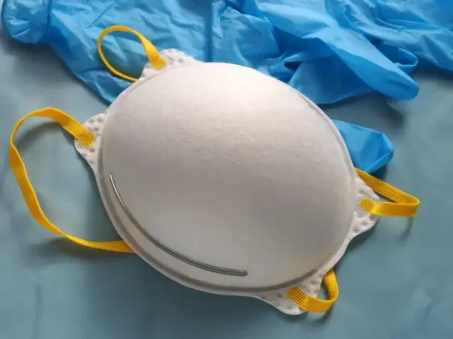 ゴミ屋敷の片付け、まずグッズを揃えるのは正しい?