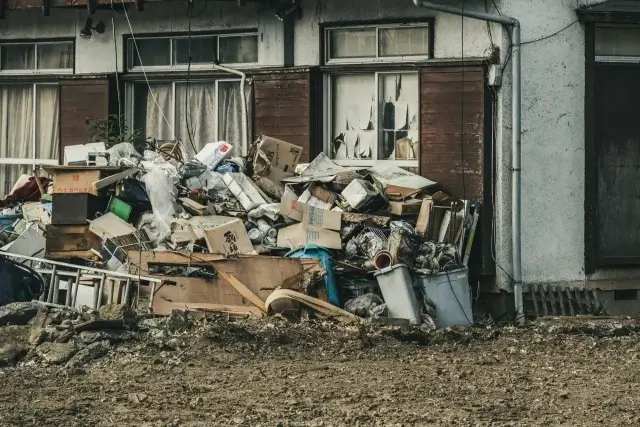 残置物撤去でよくある法的トラブルとは？